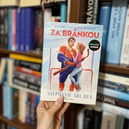 Za bránkou- Stephanie Archer