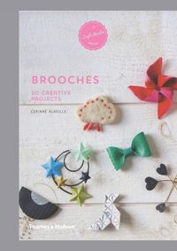 Kniha Brooches